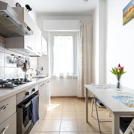Apartman Caracciolo - Metro San Giovanni